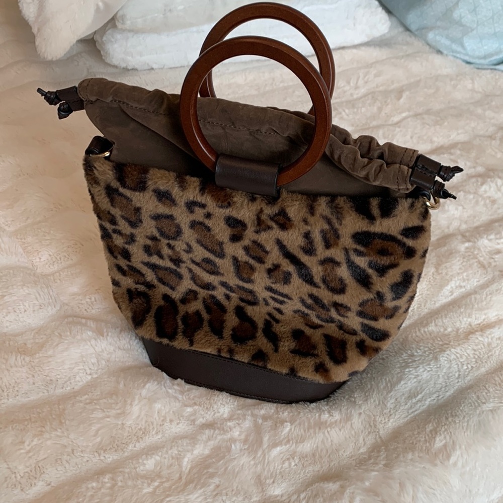 Soft Leopard Print Circle Top Tote with drawstring top. New!